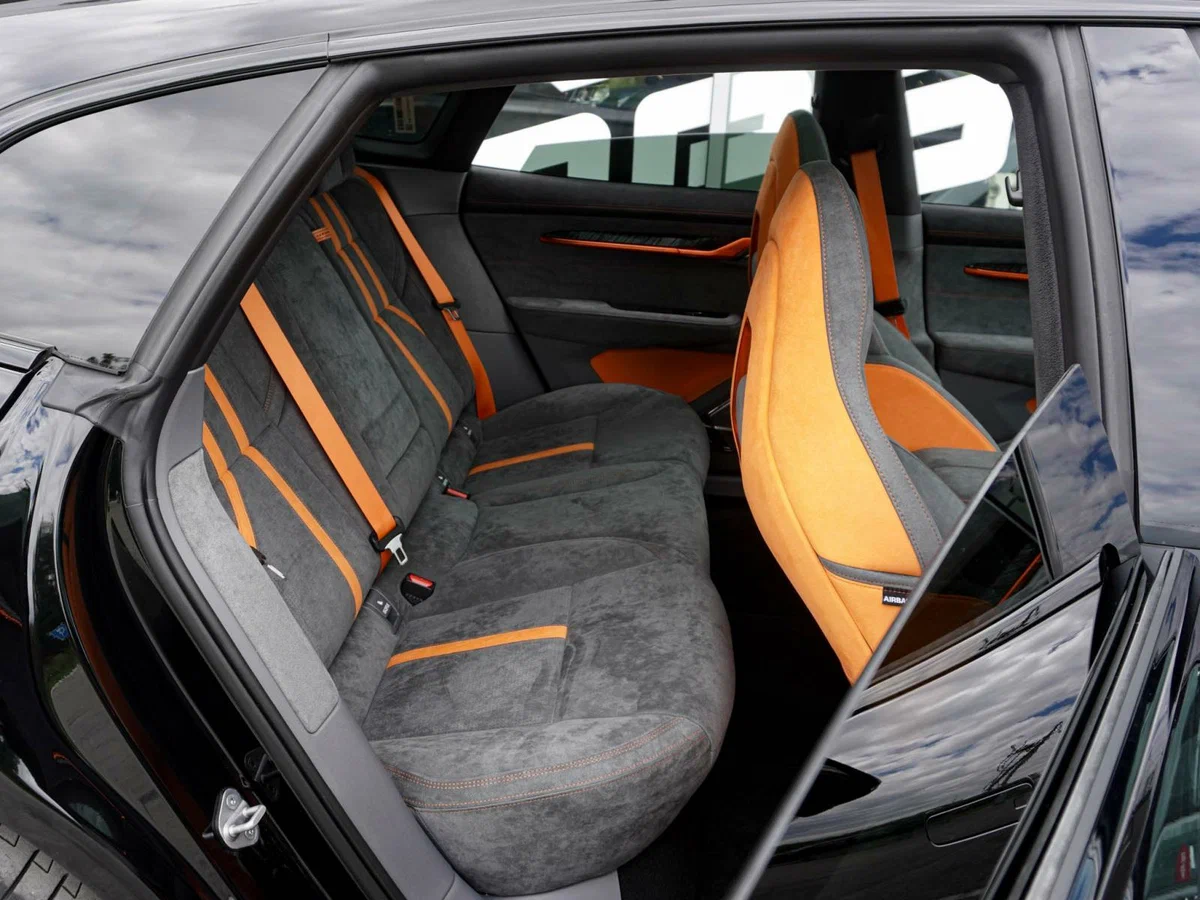 Аренда Zeekr 001